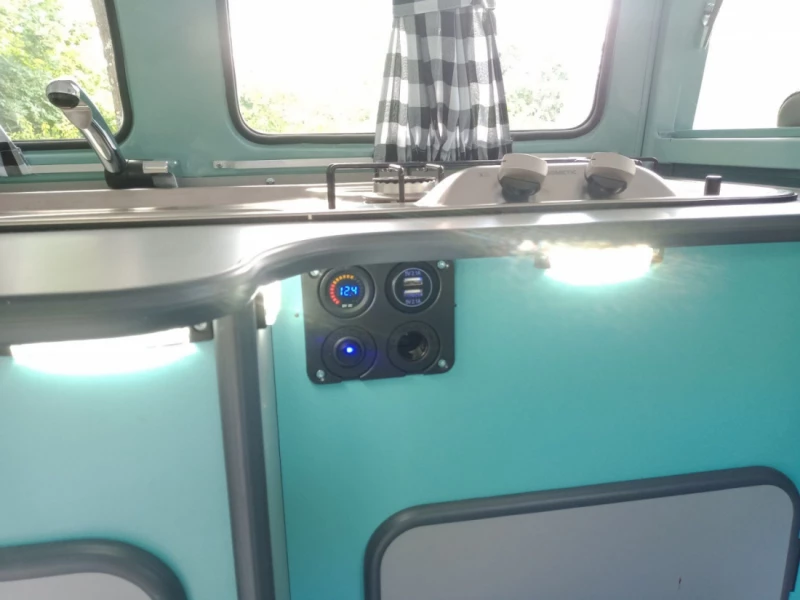 VW t1 Campingbus - Cheyres, Schweiz