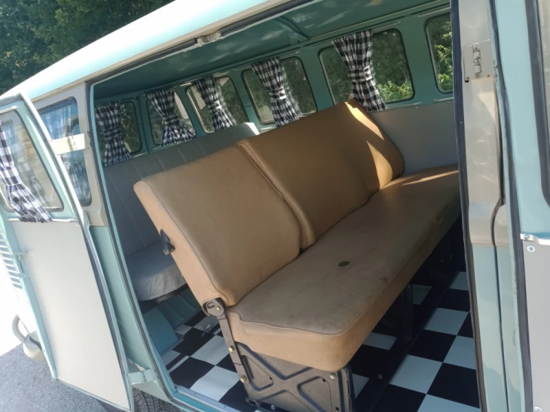 VW t1 Campingbus - Cheyres, Schweiz
