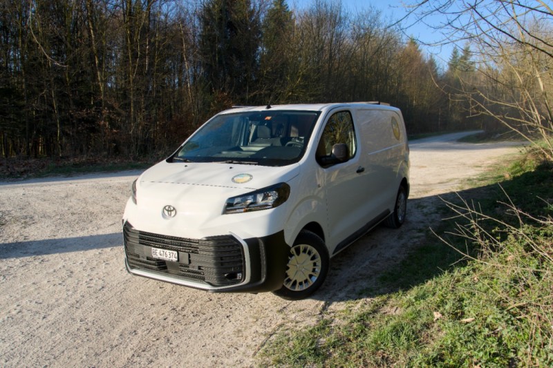 Toyota Proace Campervan - Bern, Switzerland
