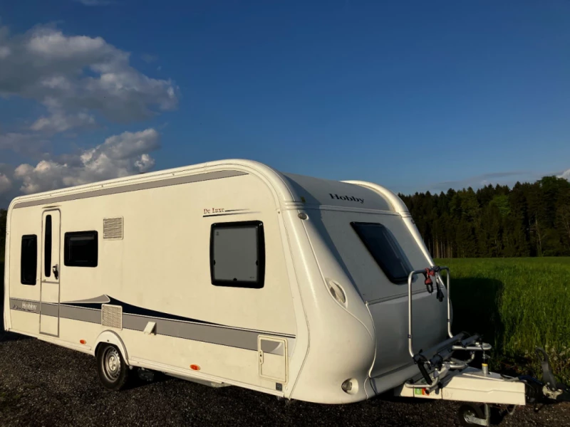 Hobby deLuxe 560KMFe Hochbett Wohnwagen - Emmen, Schweiz