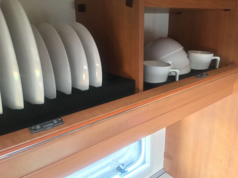 Hobby deLuxe 560KMFe Hochbett Wohnwagen - Emmen, Schweiz