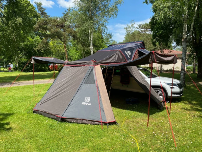 iKamper Grand Cherokee und Skycamp 2.0 Campingbus - Birsfelden, Schweiz