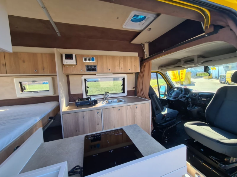 ADVENTURE MASTER Autocamper - Lachen, Schweiz