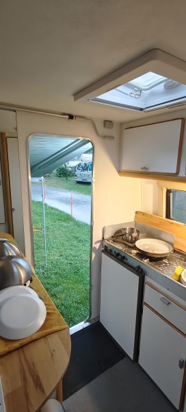 Hymer Camp 55 Camping-car - Herrenschwanden, Suisse