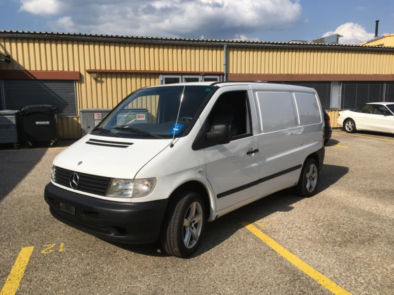 Mercedes Vito Campingbus - Bevaix, Schweiz