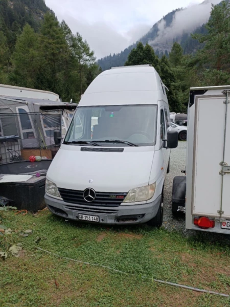 Mercedes 316 CDI Matkailuvaunu - Zillis, Sveitsi