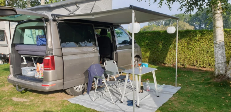 VW T6 California Beach Liberty Campingbus - Biel, Schweiz