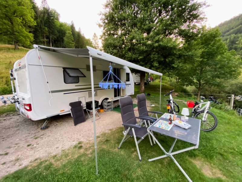 Adria Altea 552 PK Wohnwagen - Prez-vers-Noréaz, Schweiz