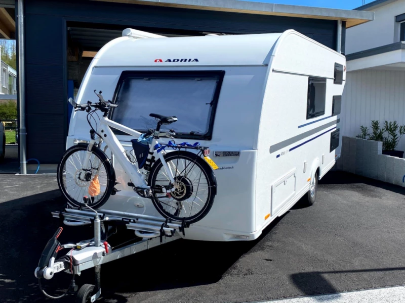 Adria Altea 552 PK Wohnwagen - Prez-vers-Noréaz, Schweiz