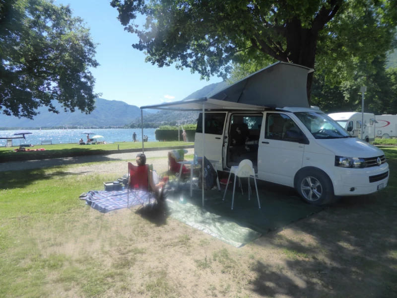 VW T5 California Beach Travel Campingbus - Willisau, Schweiz