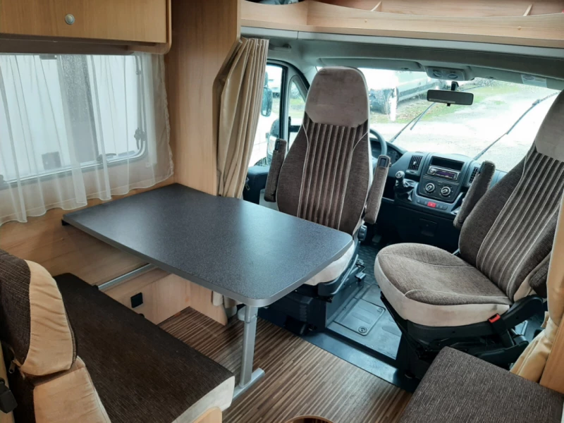 Sunlight T64 Wohnmobil - Wangen, Schweiz