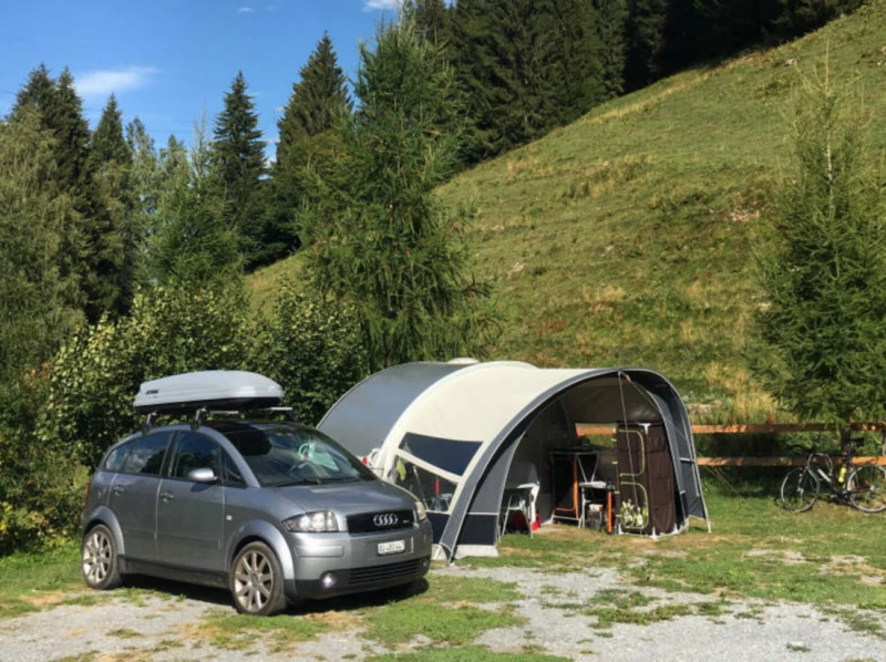 Tabbert T@b 320 Matkailuvaunu - Schinznach-Dorf, Sveitsi