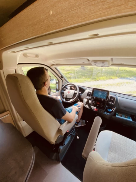 Pössl Summit 600 plus Wohnmobil - Trimmis, Schweiz
