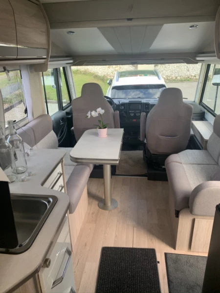 Rapido Rapido 896 F Motorhome - Châtel-Saint-Denis, Switzerland
