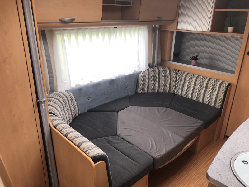 Knaus Südwind 550 Wohnwagen - Neerach, Schweiz