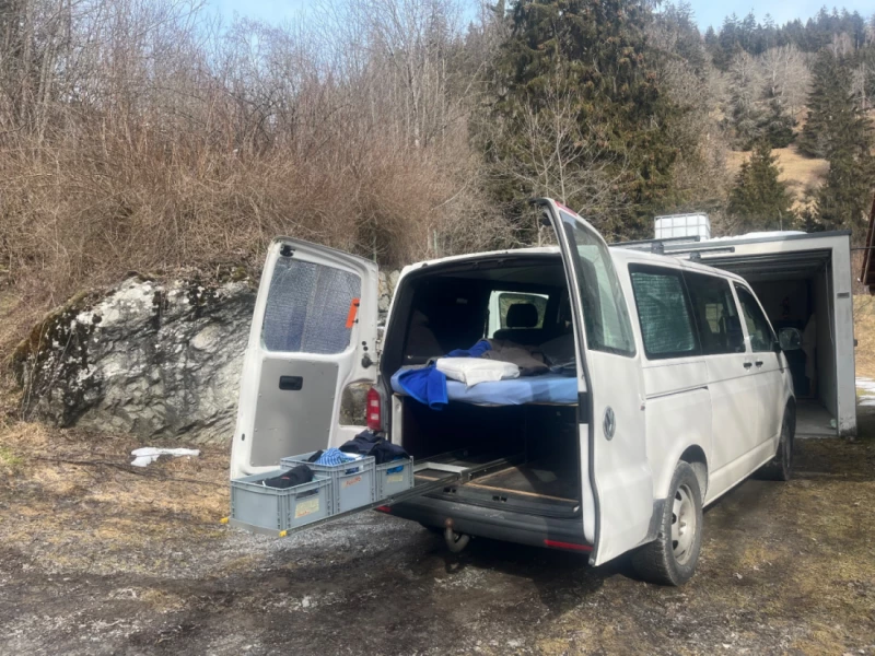 VW T6 Wohnmobil - Schluein, Schweiz