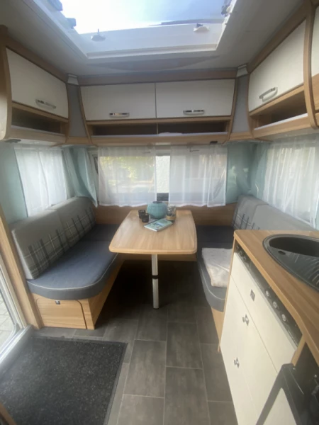 Dethleffs Camper Matkailuvaunu - Aarwangen, Sveitsi