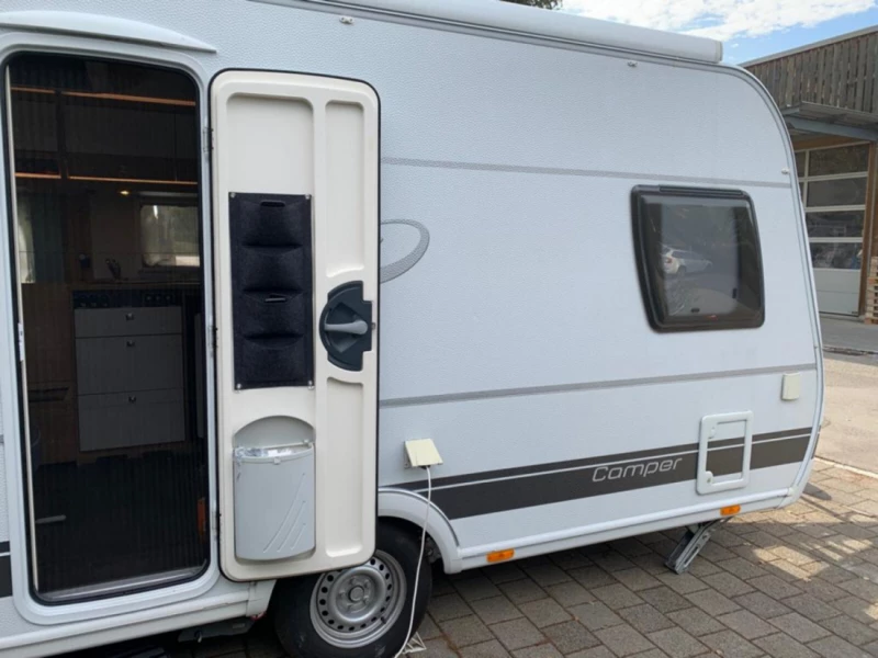 Dethleffs Camper Matkailuvaunu - Aarwangen, Sveitsi