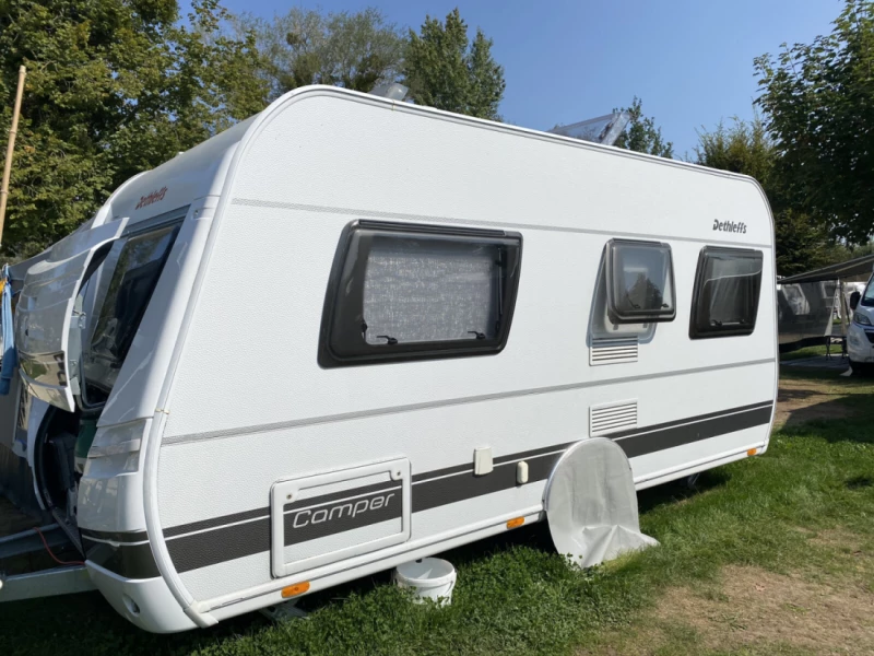 Dethleffs Camper Matkailuvaunu - Aarwangen, Sveitsi