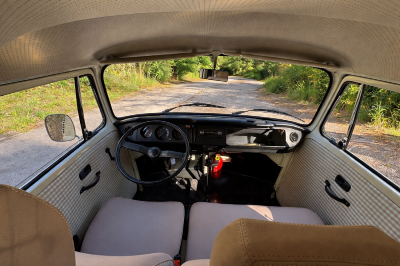 VW VW T2b "1978" Bybobil - Zürich, Sveits