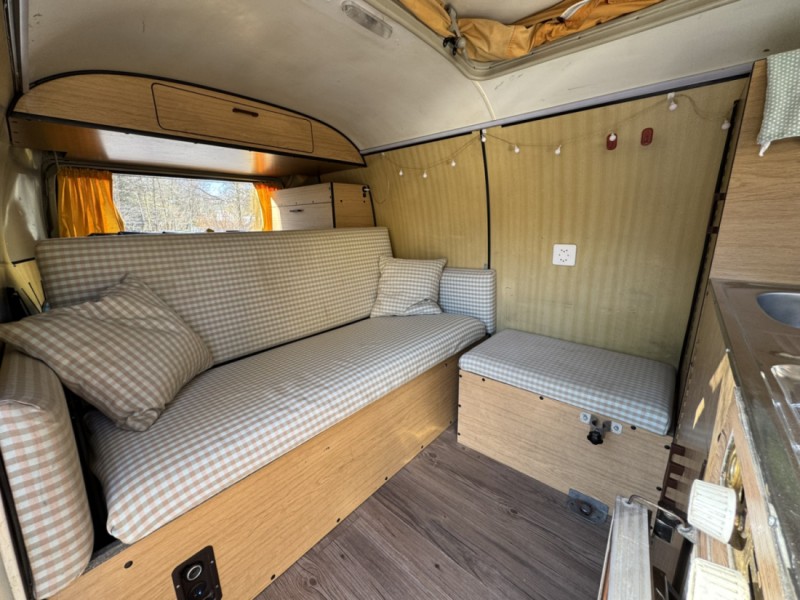 VW VW T2b "1978" Bybobil - Zürich, Sveits