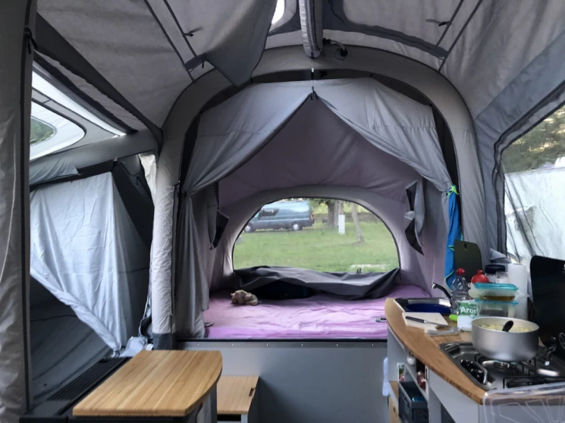 Opus OPUS air camper full monty Husvagn - Bottens, Schweiz