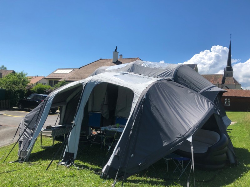Opus OPUS air camper full monty Husvagn - Bottens, Schweiz