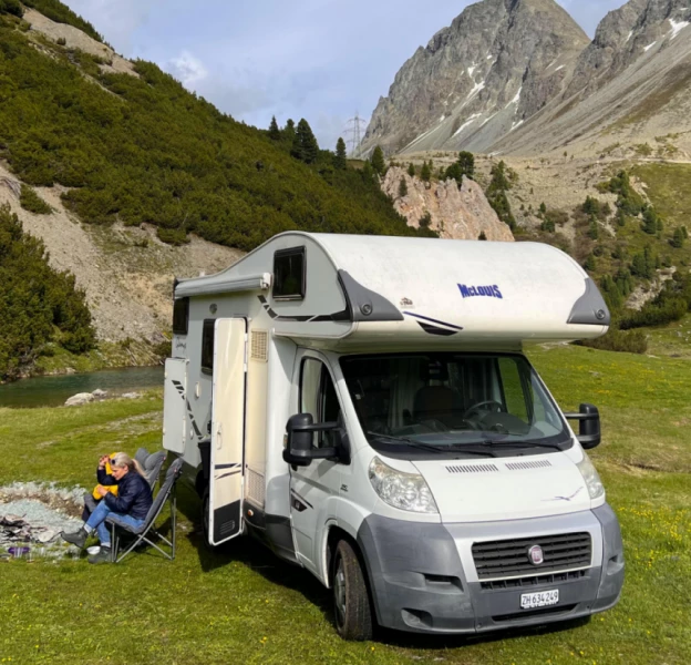 McLouis Glamys 14 Wohnmobil - Hinteregg, Schweiz