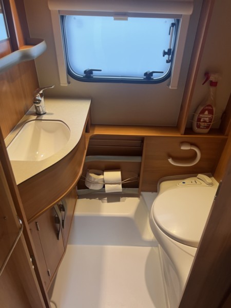Eriba Triton 420 Wohnwagen - Jona SG, Schweiz