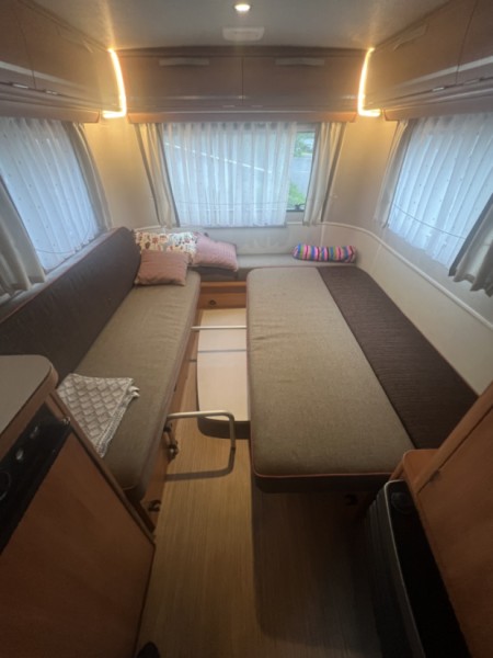 Eriba Triton 420 Wohnwagen - Jona SG, Schweiz