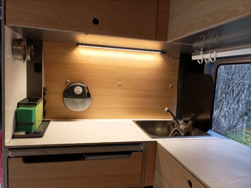 Ford Transit Connect Campingbus - Gossau, Schweiz