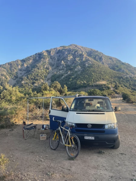 VW T4 2.5 syncro Campingbus - Dürnten, Schweiz