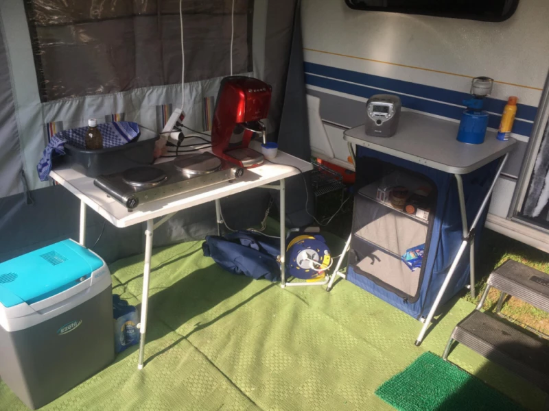 Hobby Hobby 470 Wohnwagen - Thun, Schweiz