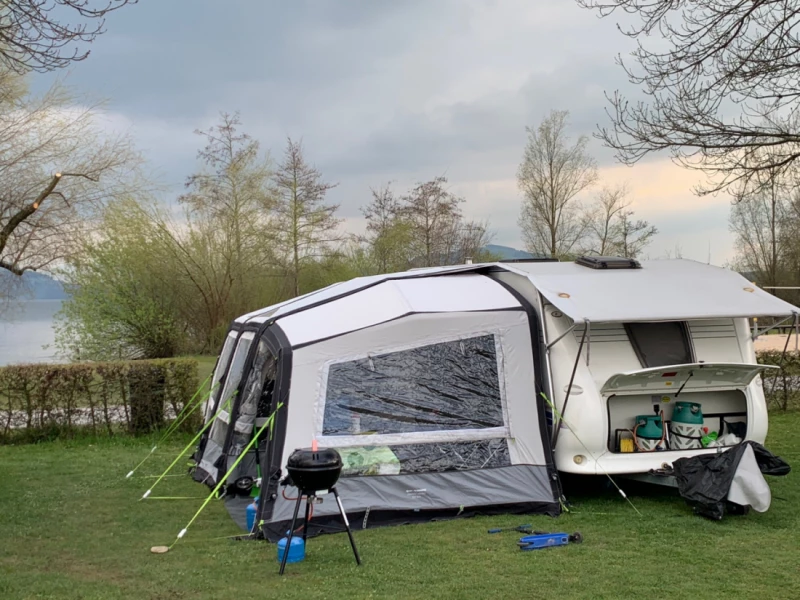 Hobby Hobby 500 KMFe Wohnwagen - Thun, Schweiz