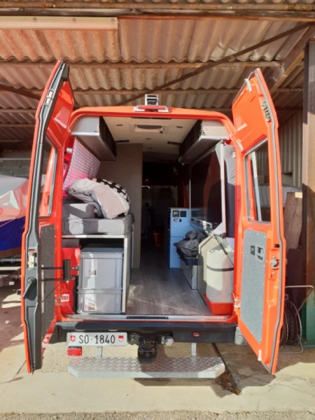Mercedes T1 / 410 Campingbus - Grenchen, Schweiz