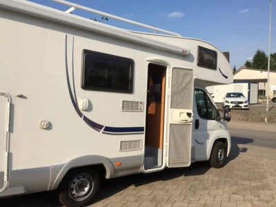 McLouis Steel 425 G Camping-car - Teufen, Suisse