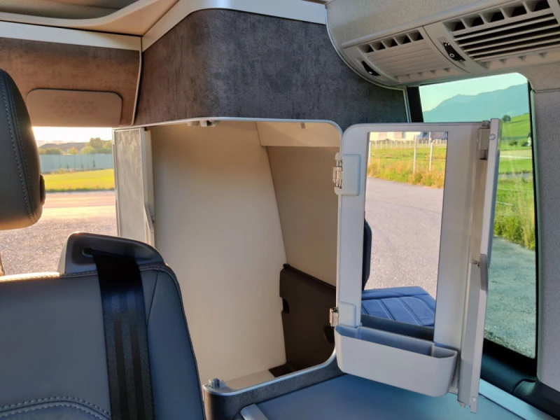 VW T6.1 California Ocean Edition Campingbus - Altendorf, Schweiz