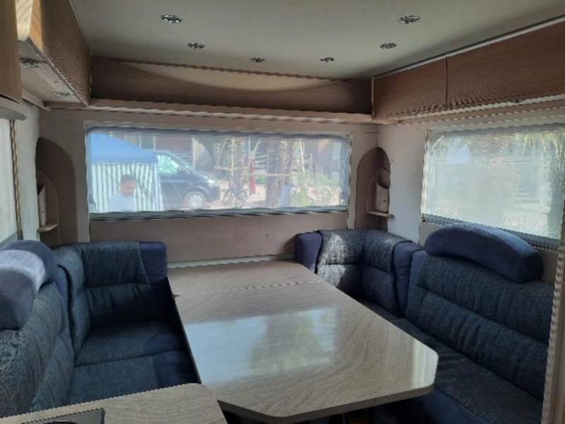 Bürstner Averso Plus 440 TK Wohnwagen - Heiligkreuz, Schweiz