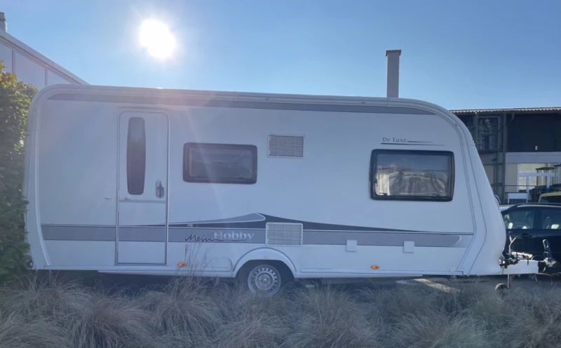 Hobby 490 KMF Wohnwagen - Ipsach, Schweiz