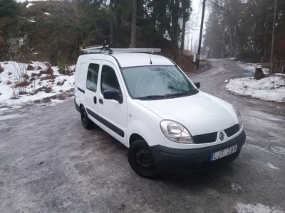 Photo of the vehicle
