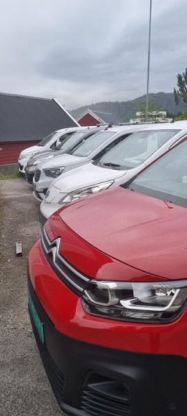 Photo of the vehicle