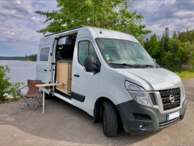 Nissan NV 400 Retkeilyauto - Helsinki, Suomi