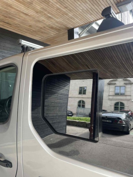 Photo of the vehicle
