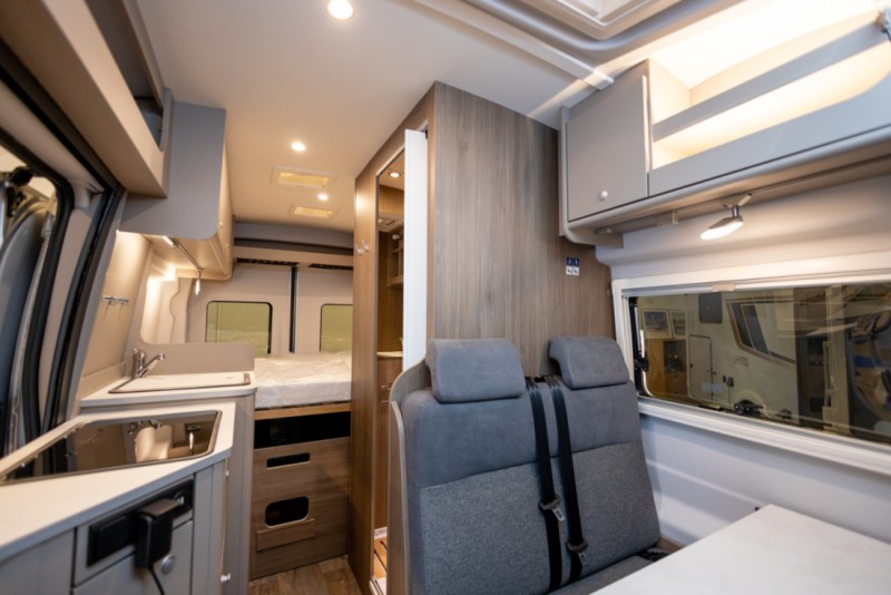 Capron CV590C Campingbus - Mjøndalen, Norwegen