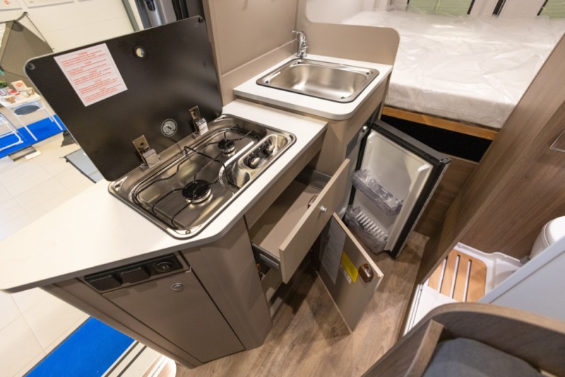 Capron CV590C Campingbus - Mjøndalen, Norwegen