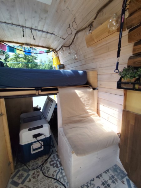 Photo of the vehicle