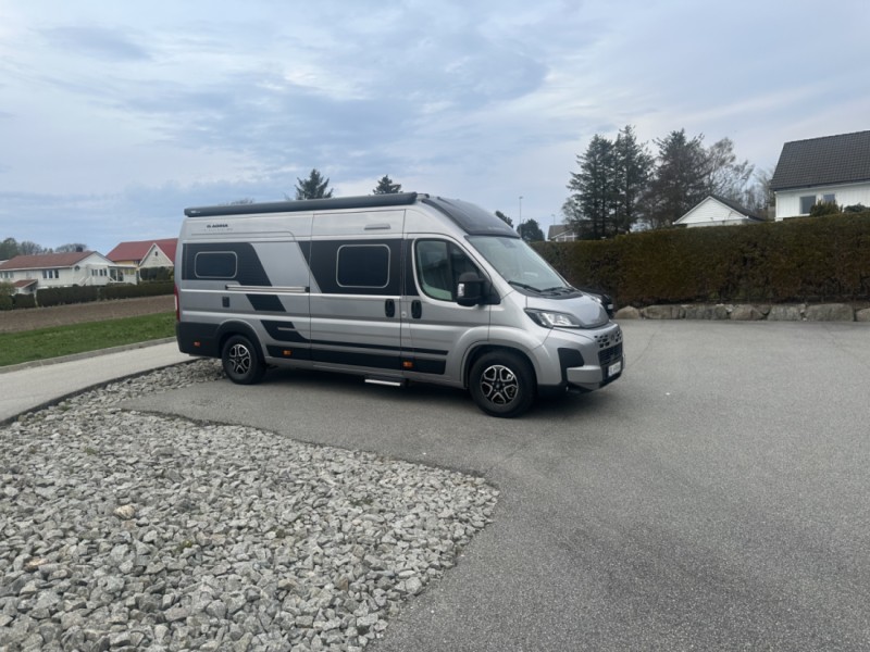 Adria Twin supreme Campingbus - Røyneberg, Norwegen