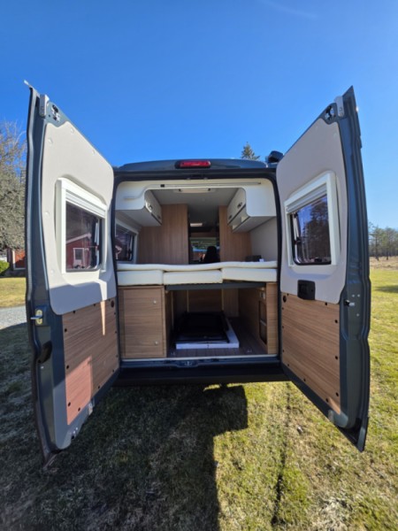 & Malins Weinsberg Carabus 600 MQ Campingbus - Gävle, Schweden