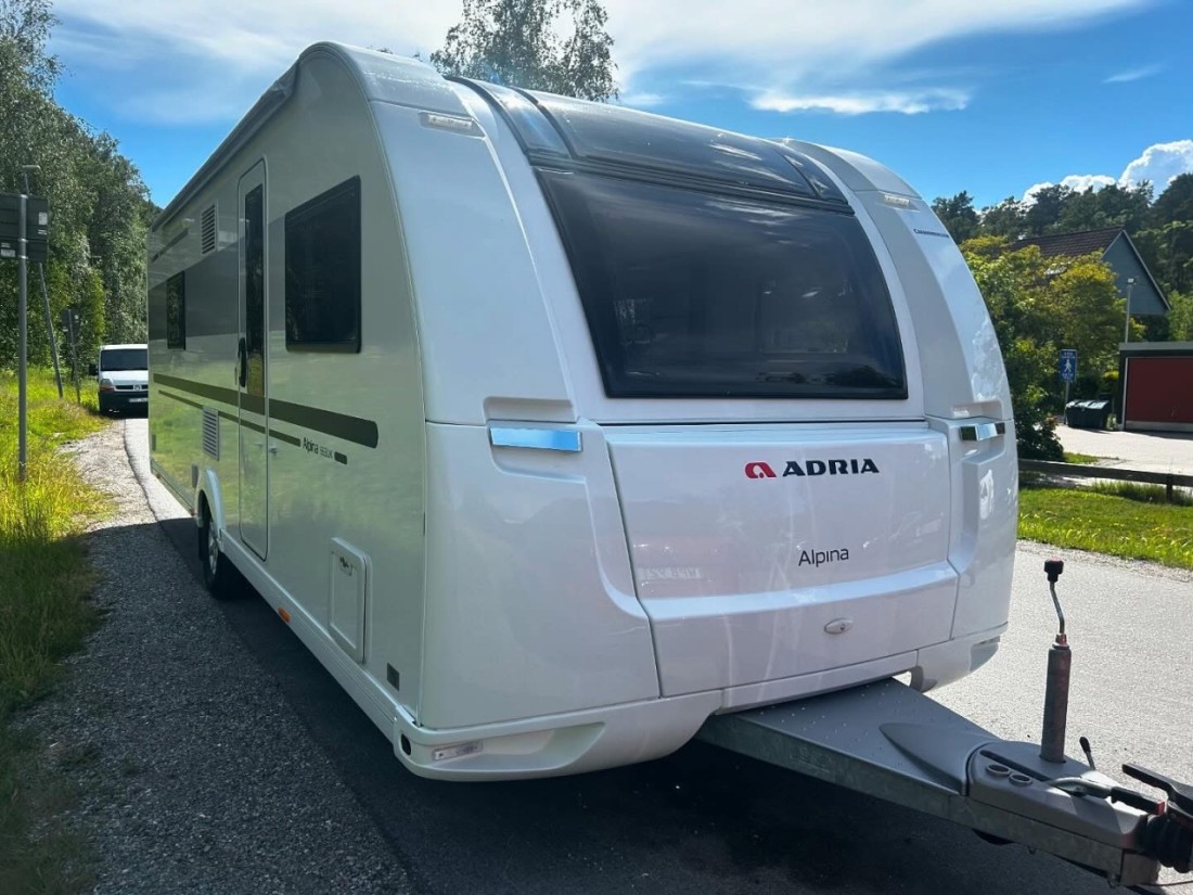 Adria Alpina 663 UK Matkailuvaunu - Tullinge, Ruotsi