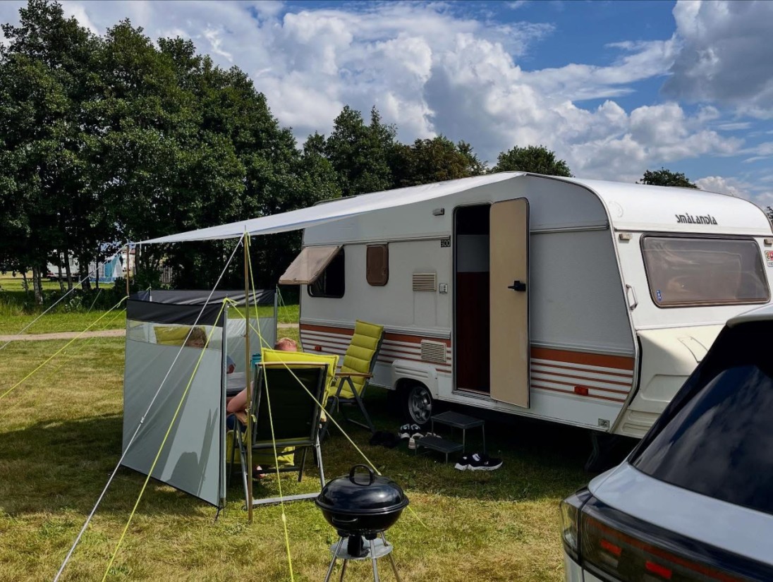 Smålandia Smålandia 500 Wohnwagen - Gullbrandstorp, Schweden
